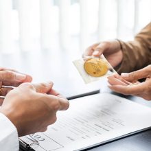 【ギフトにまつわるコラム】個包装で配りやすい！職場・イベント用におすすめのオリジナルお菓子特集 _01