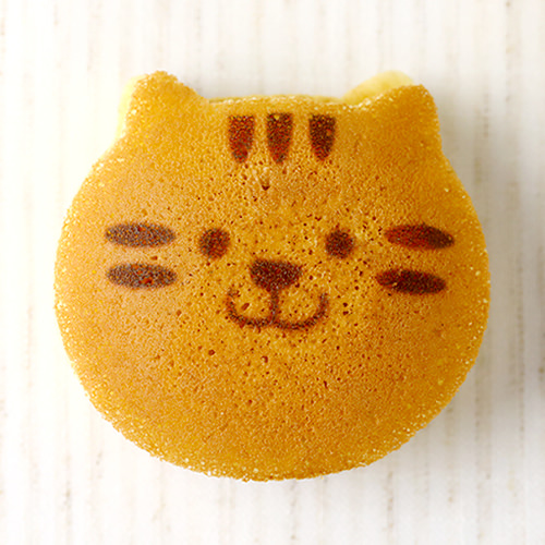 猫さんどら焼き「ドラねこ」10個入り 小豆餡 ギフト仕様 ネコのお菓子 短納期
