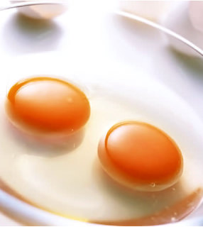 日本で唯一の純国産鶏の卵「酵純卵」を使用