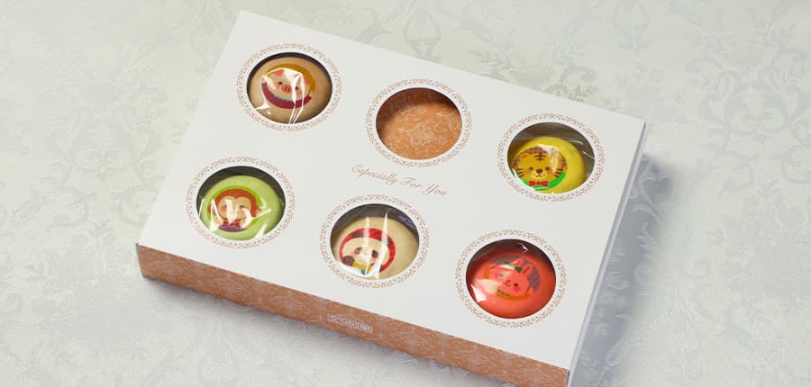 マカロン専用の化粧箱でお届け